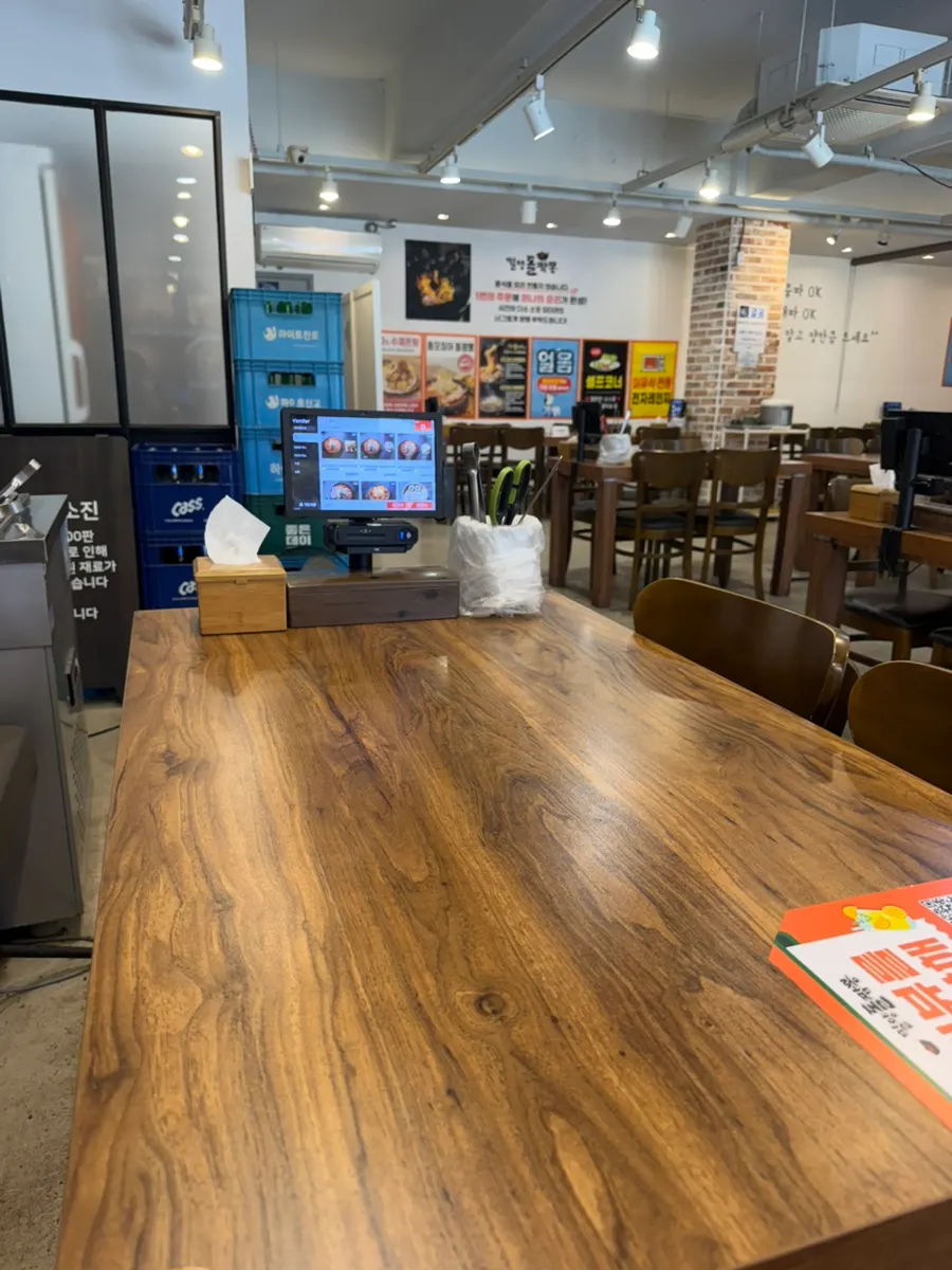 Spacious seating table at Milyang Dol Jjamppong