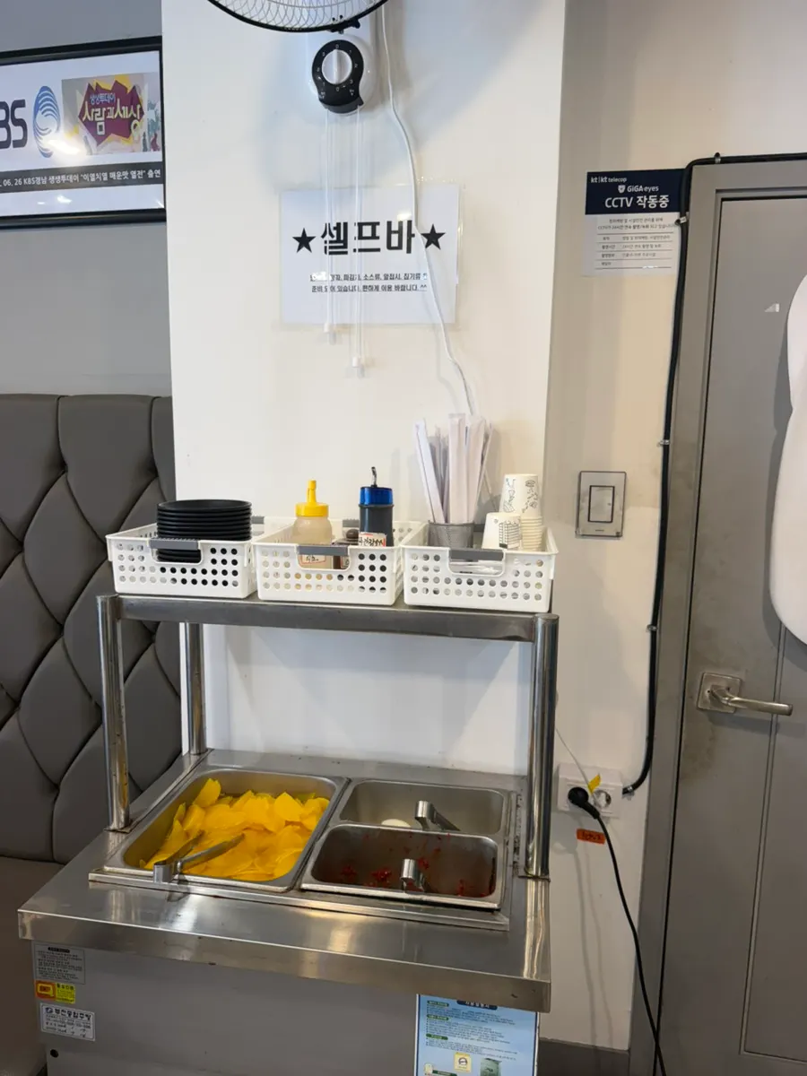 High chair and microwave for baby food