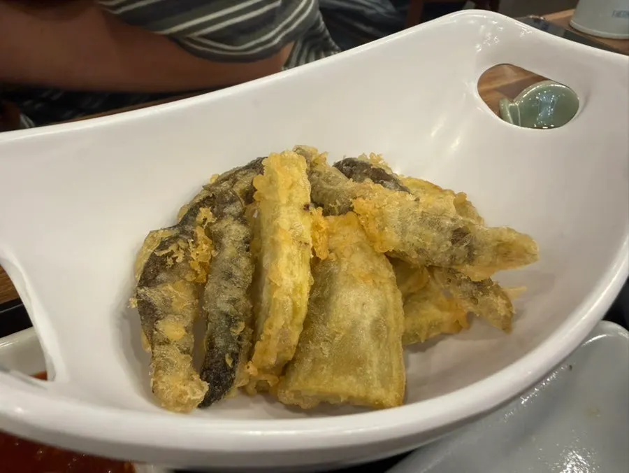 Crispy fried loach