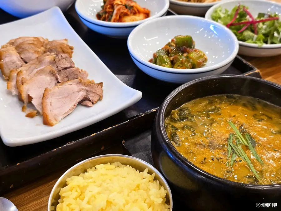 밀양 일품 이로정 방문한 주말 점심 풍경