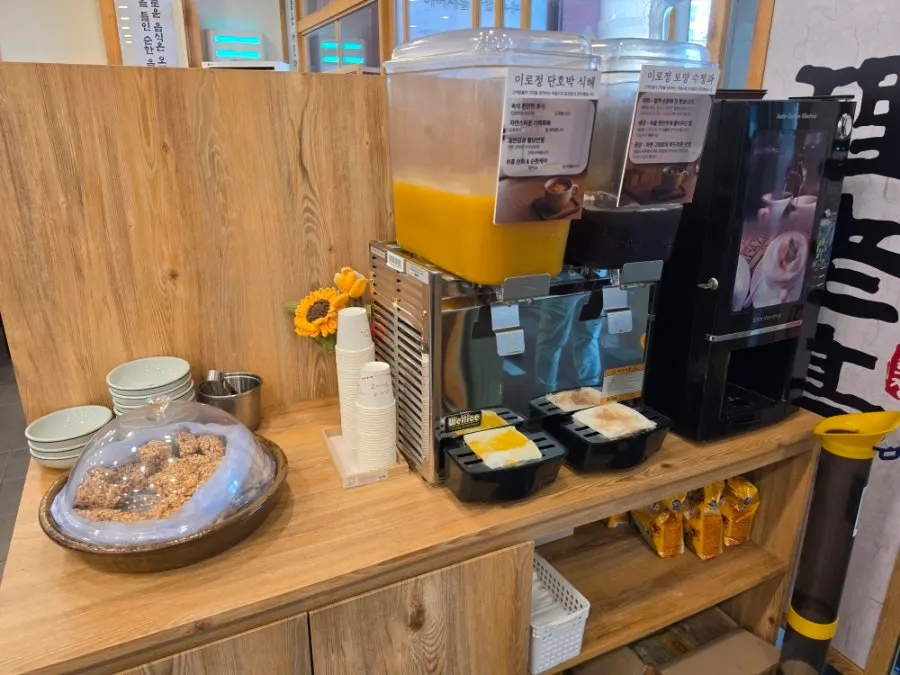 Self-serve side dish bar and dessert area