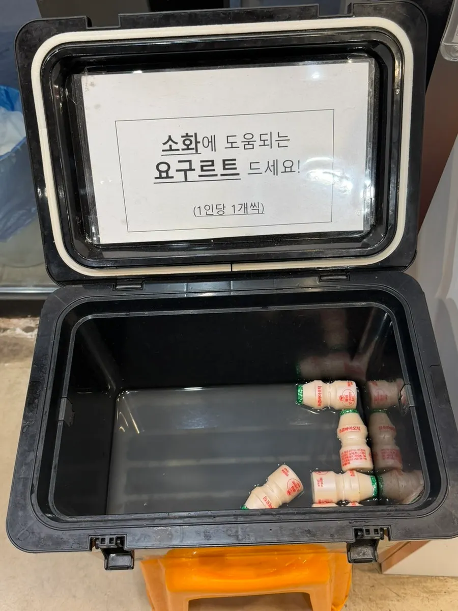 밀양돌짬뽕 셀프바 반찬 코너