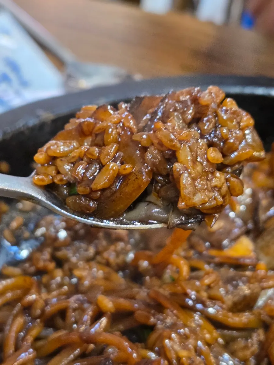 Regular and mild stone-plate jajangmyeon options