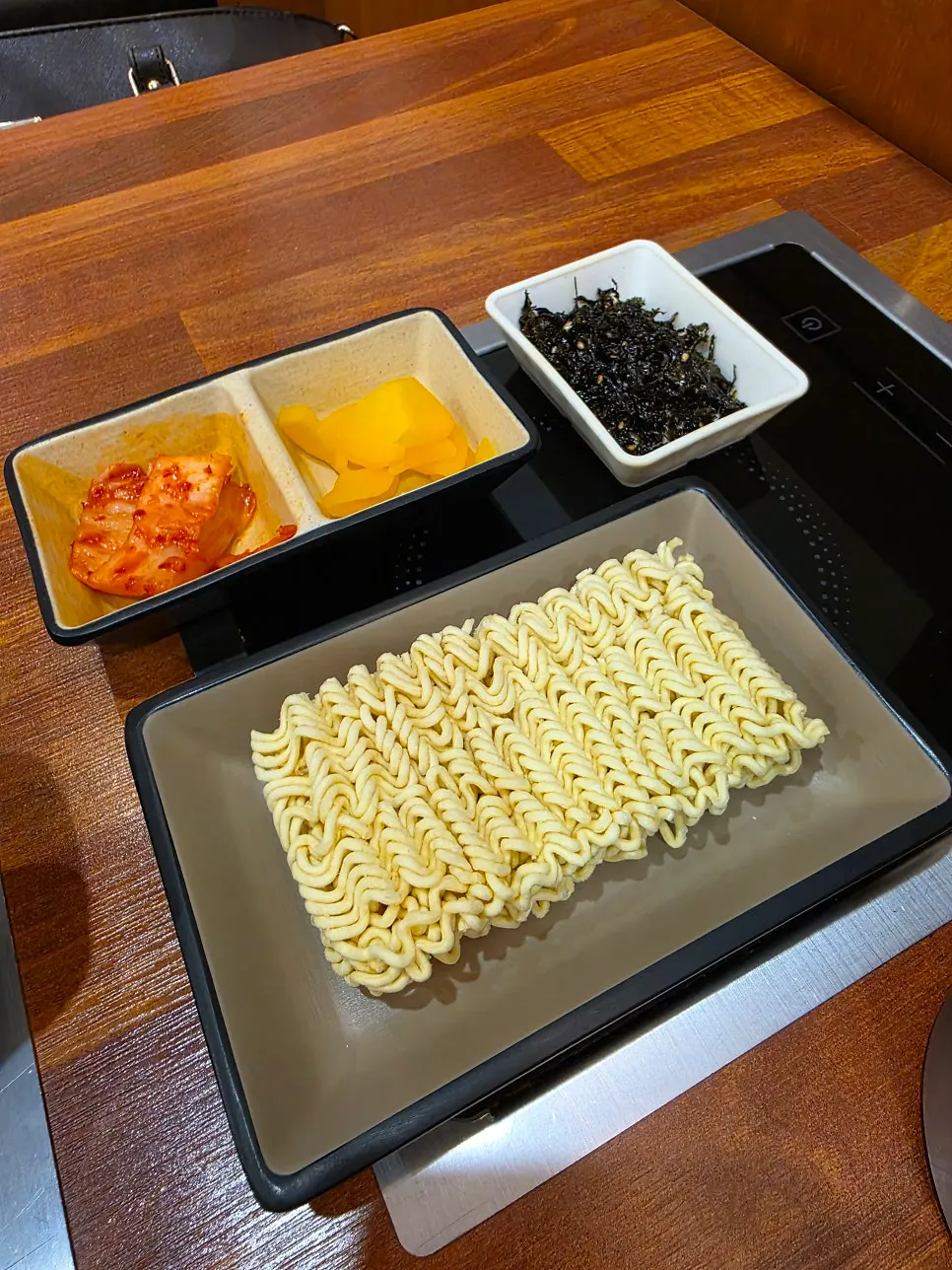 정갈하게 차려진 한우대창 부대찌개