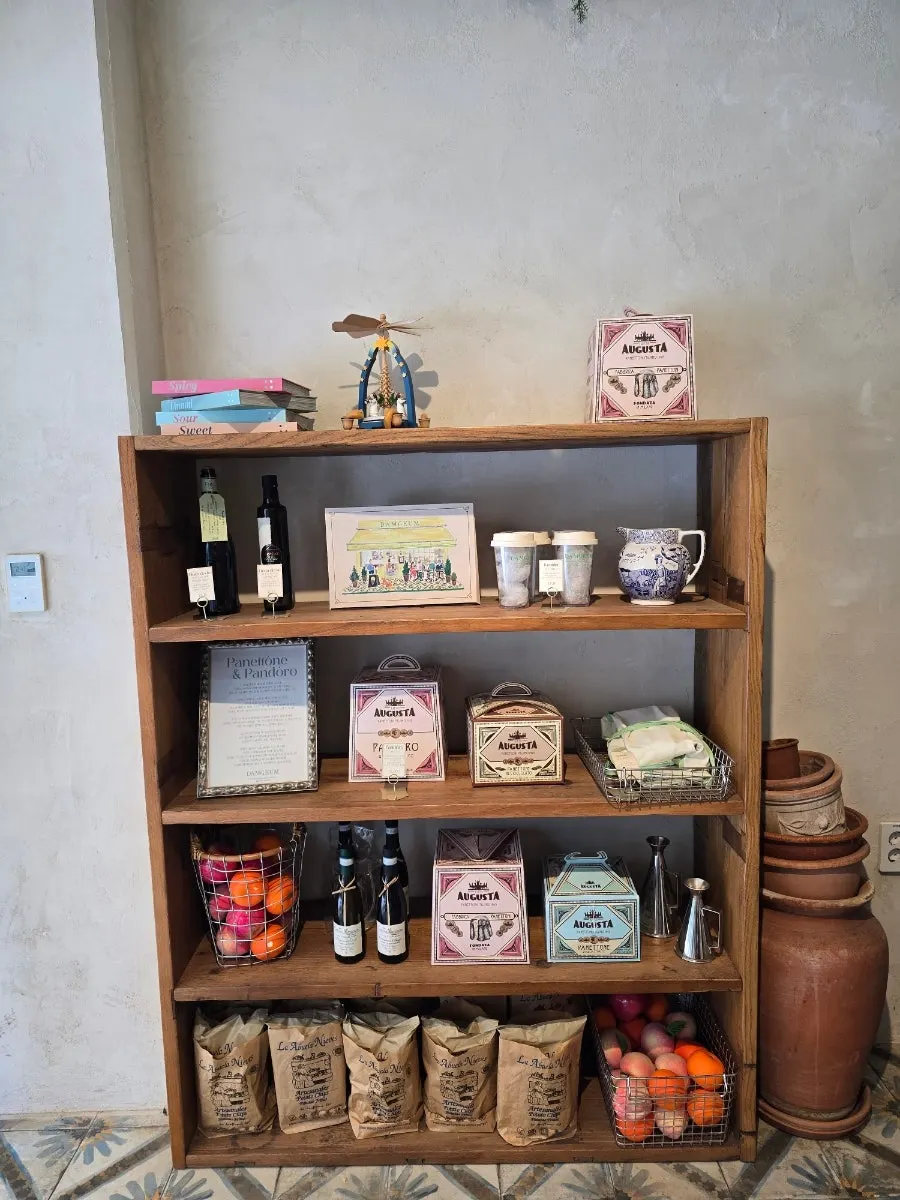 Cozy café space with a tiled floor