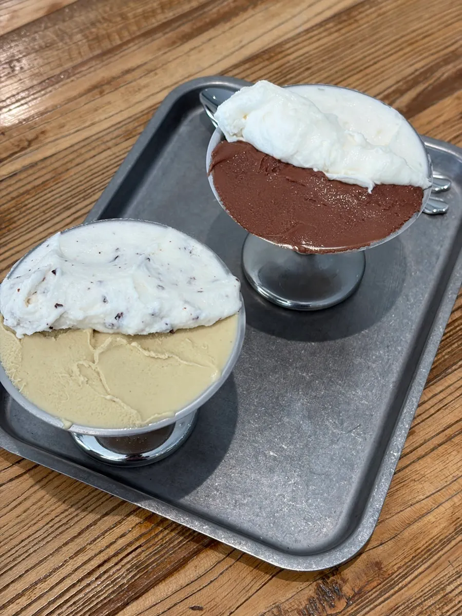 네 가지 맛 젤라또 구성