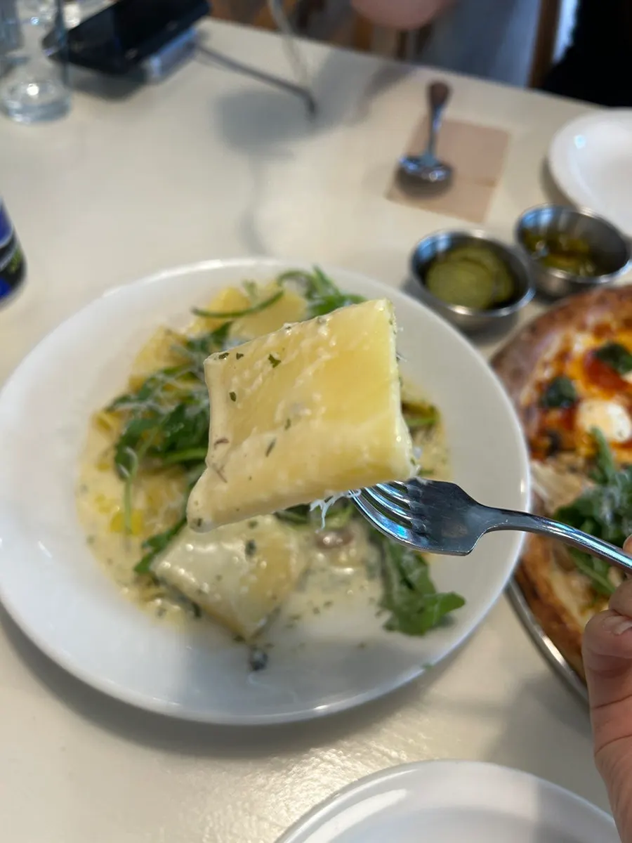 A full table of the ordered pizza and pasta