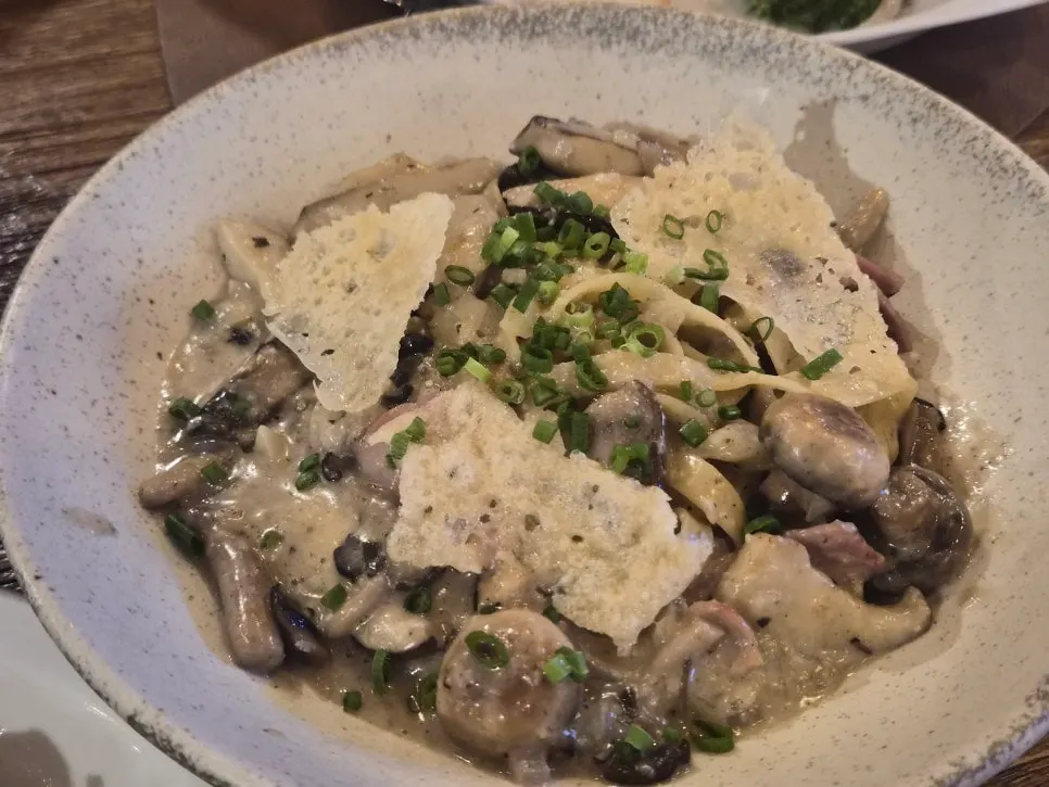 Bokkeriu's truffle mushroom pasta