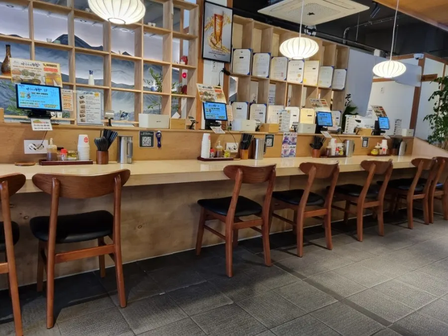 Bar-style seating good for solo dining
