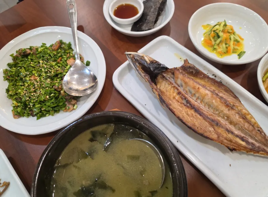 Close-up of beef seaweed soup packed with beef