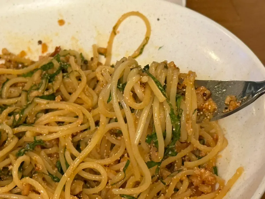 Perilla oil salted fish pasta with perilla leaf aroma rising