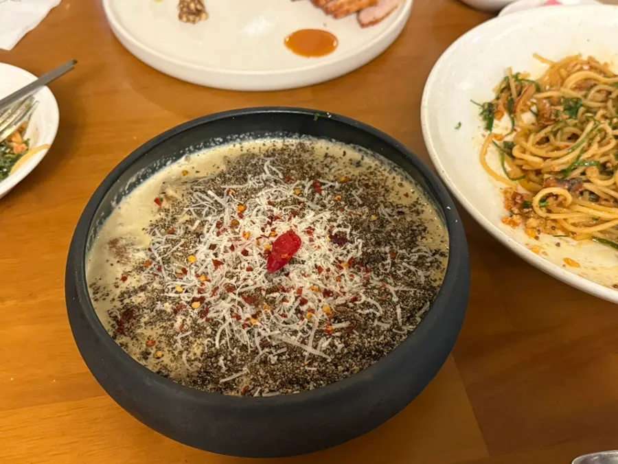 Gondre cream sujebi at Moa Gangnam