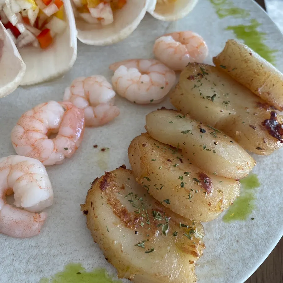 Close-up of the grilled scallop and endive lettuce wraps