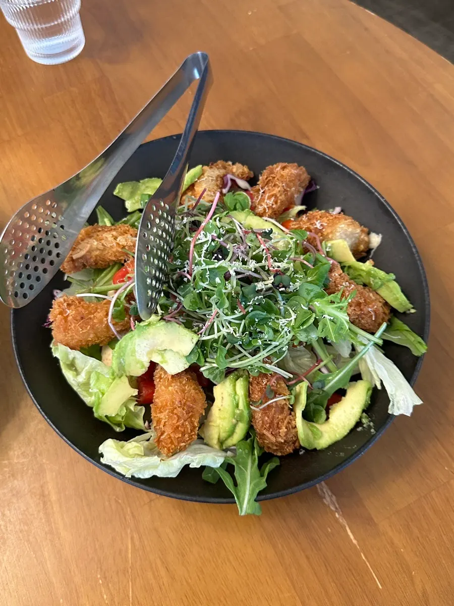 Coconut shrimp avocado salad at Moa Gangnam