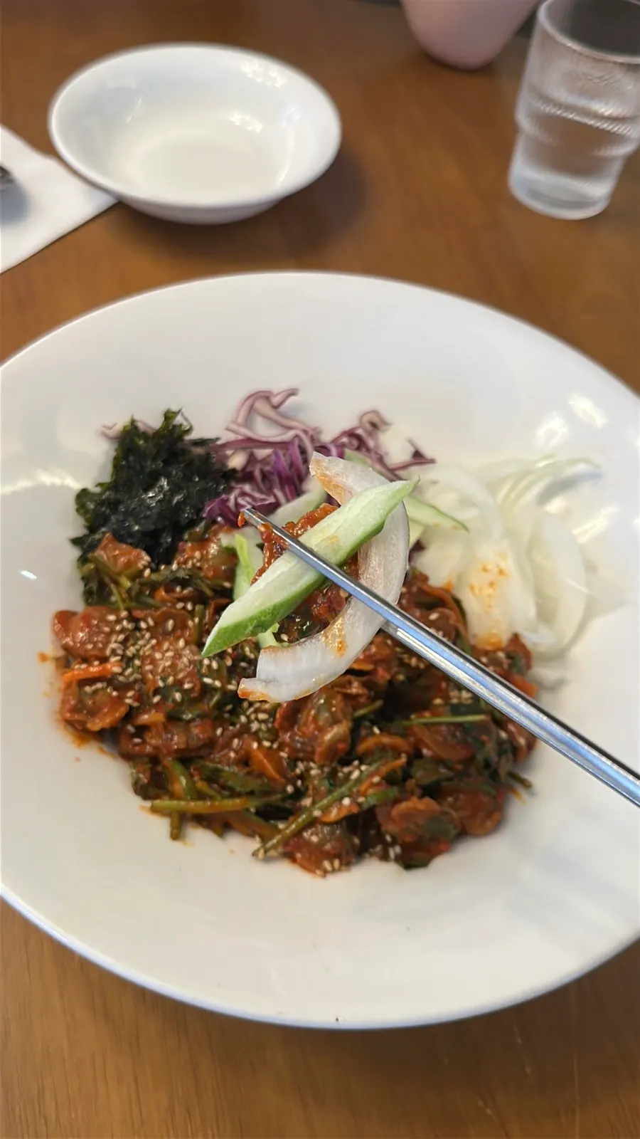 Cockle rice bowl mixed with red seasoning sauce