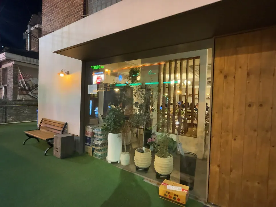 Young, stylish atmosphere at the entrance of Moa Gangnam