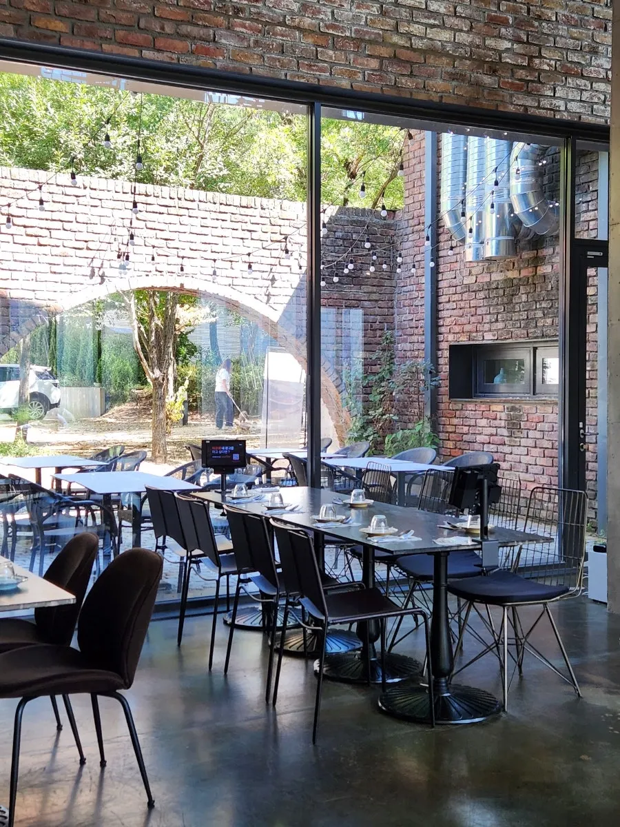 Exterior photo spot at Mokushura Table in Heyri