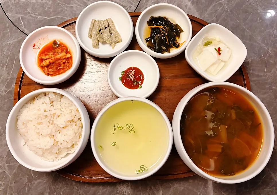 가시를 발라낸 큼직한 보리굴비