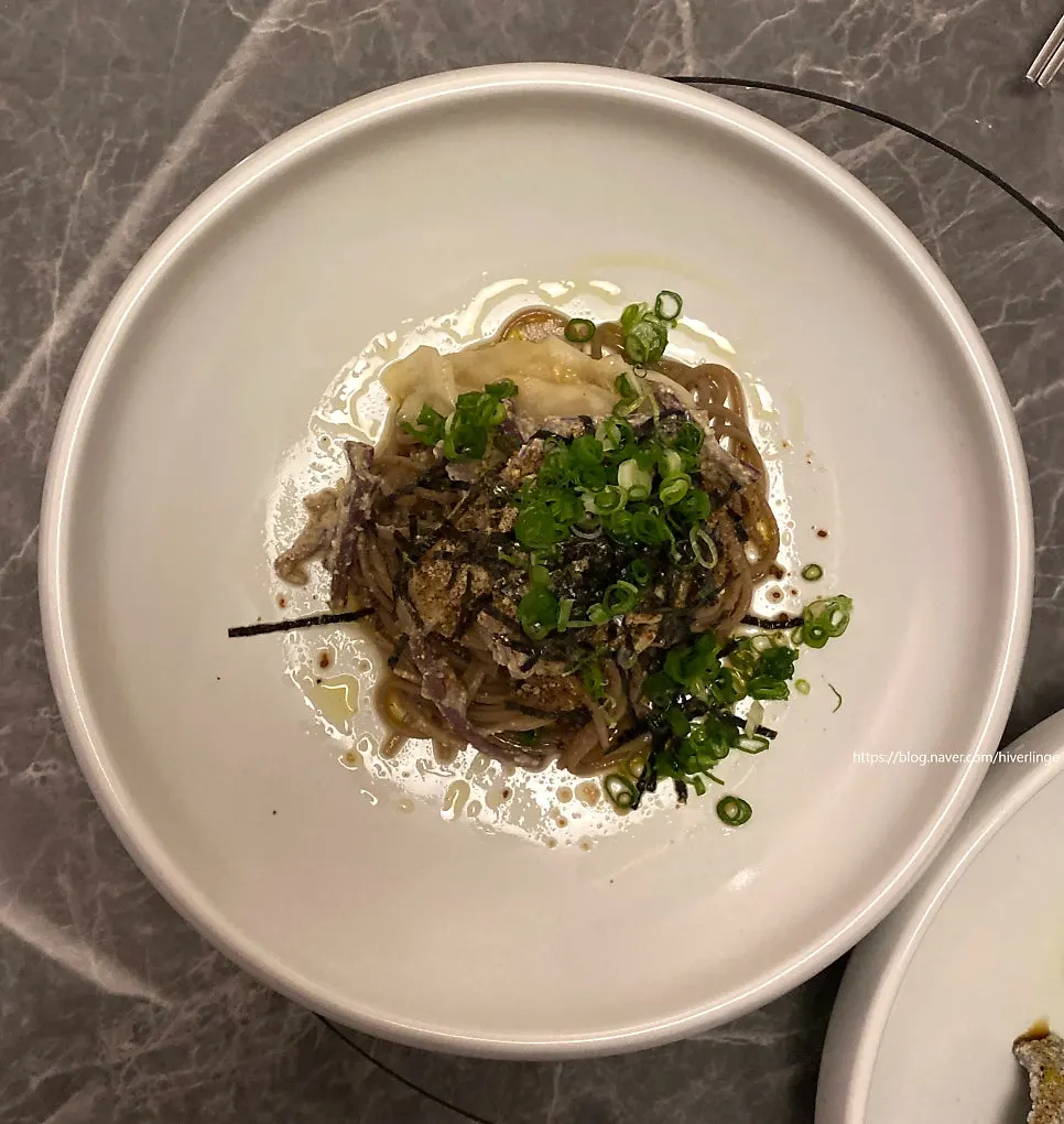 Close-up of perilla oil buckwheat noodle strands