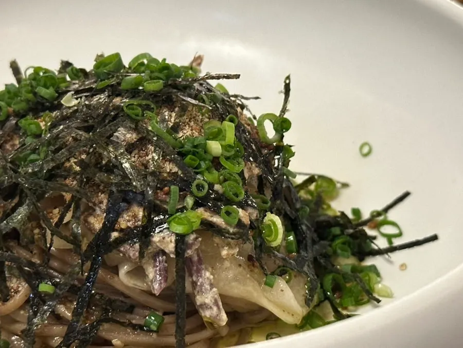 Close-up of the buckwheat noodles