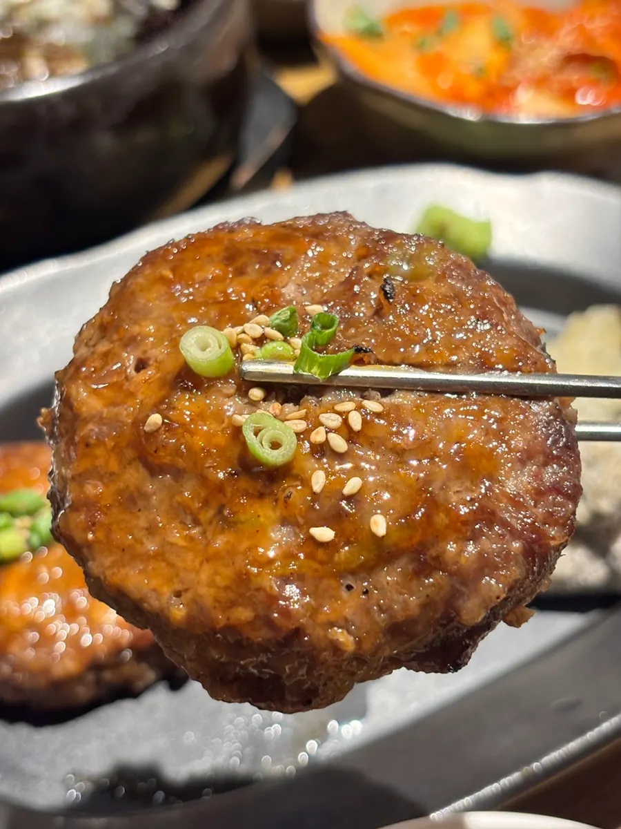 Main dishes set at Modam Urban