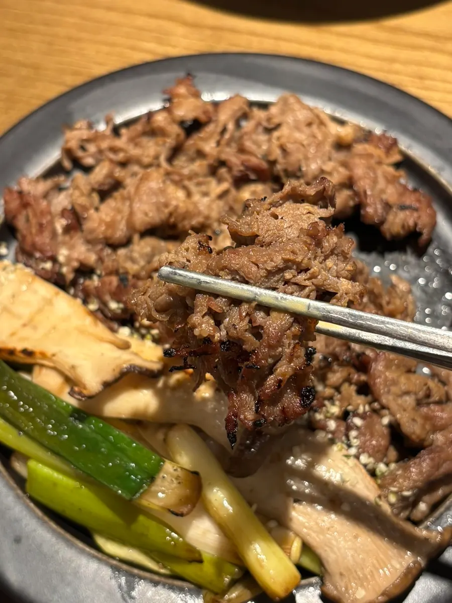Close-up of bulgogi grilled crispy on the outside