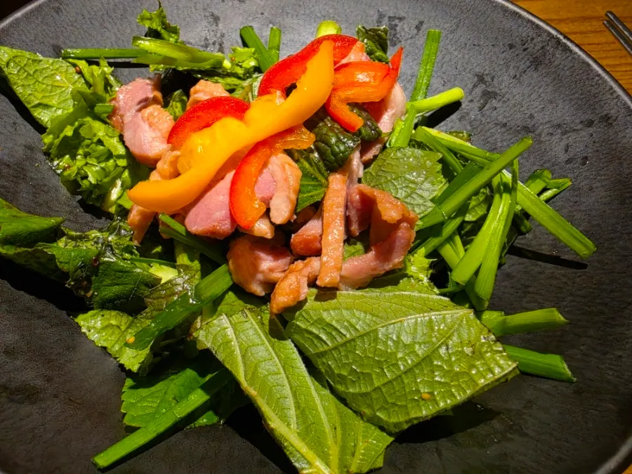 Page of the main dish menu at Modam Urban