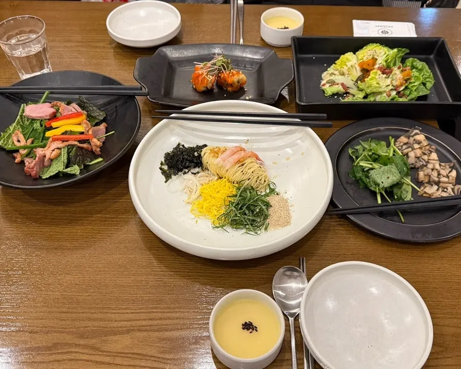 A table spread with six appetizers