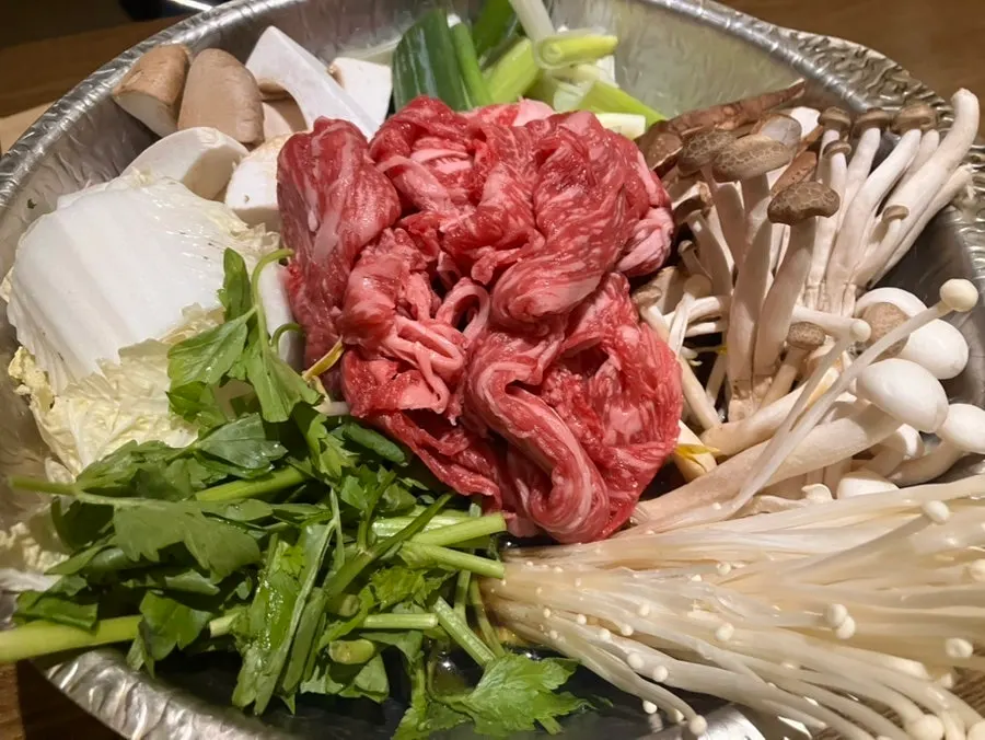 Well-marbled Korean beef 1++ bulgogi hot pot