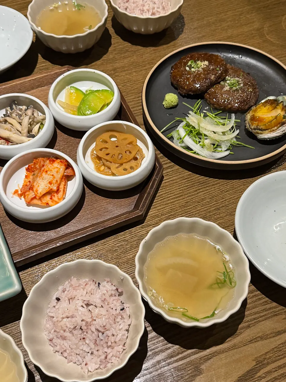 테이블에서 손질해준 보리굴비 살