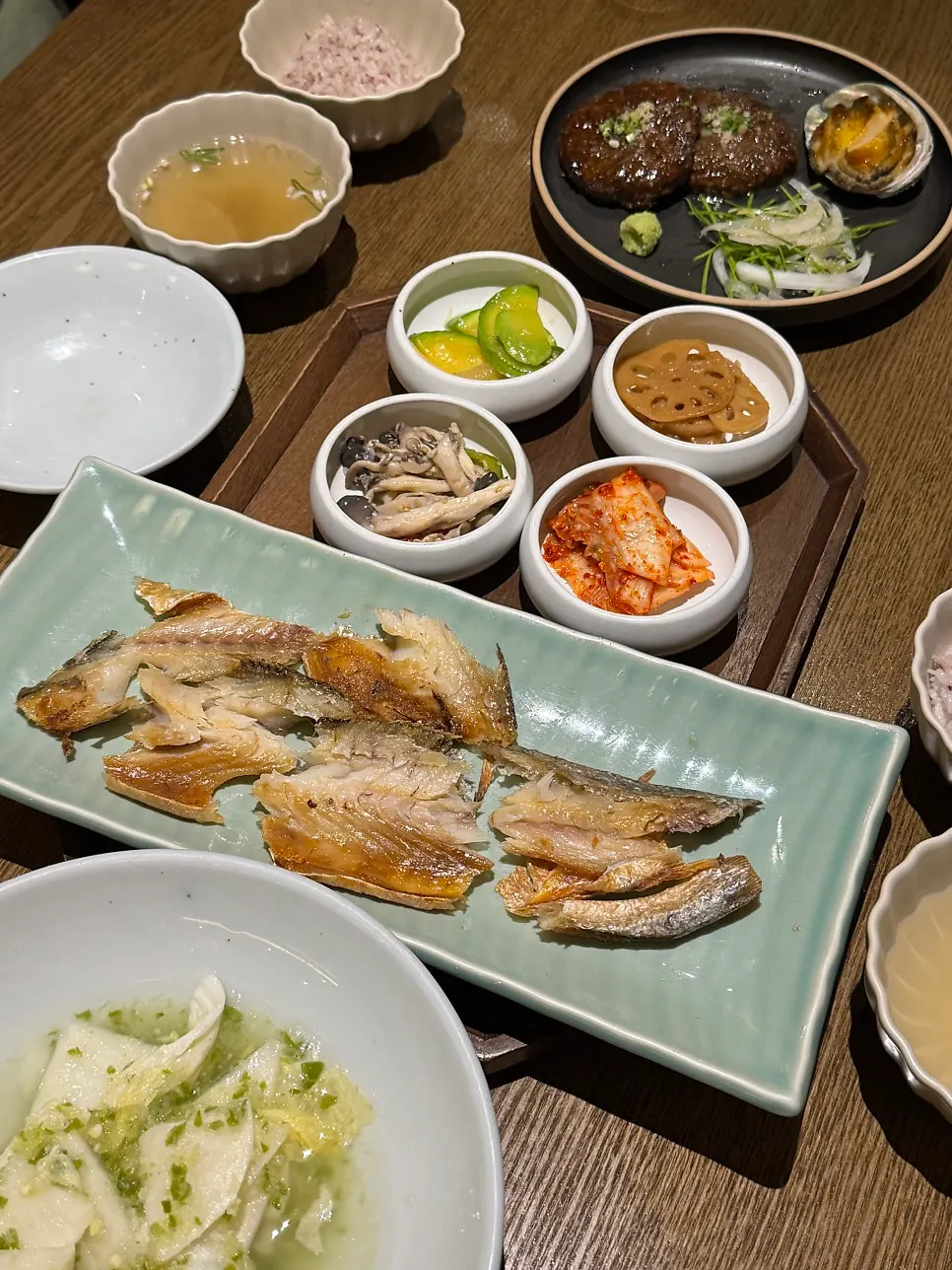 모담다이닝 광화문점 저녁 식사 마무리 테이블