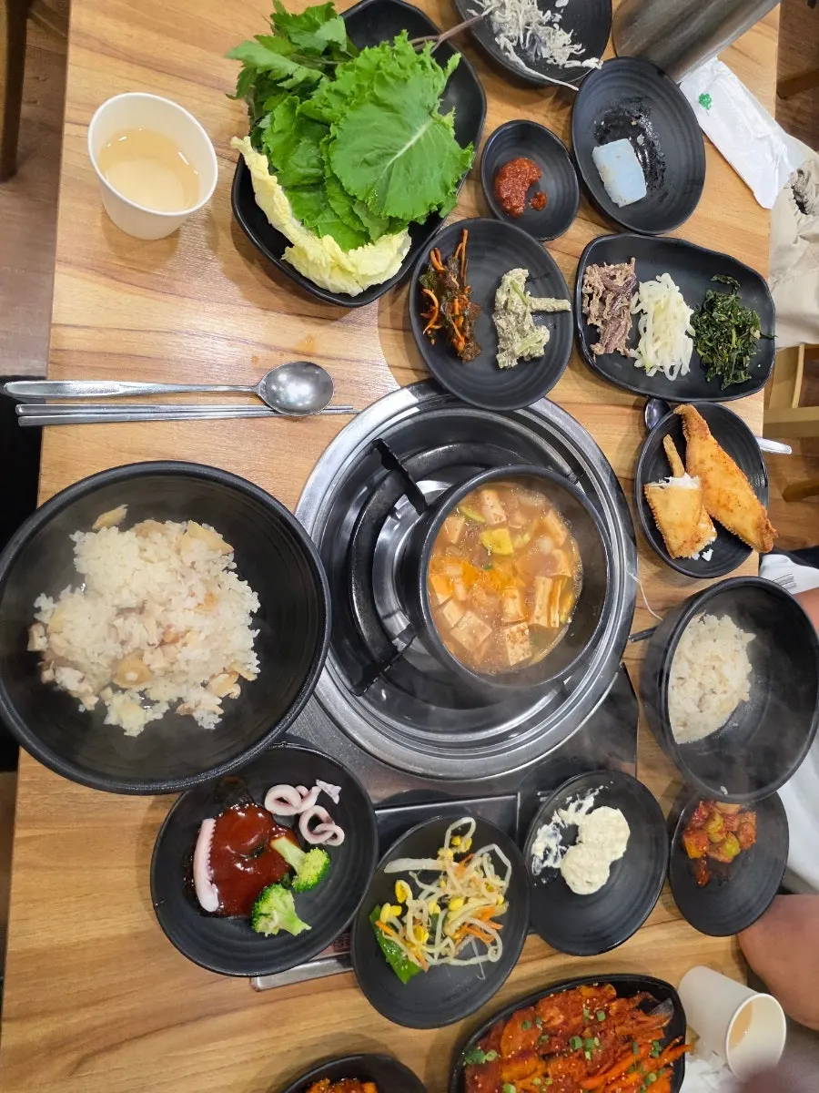 Neatly arranged hanjeongsik side dish plates
