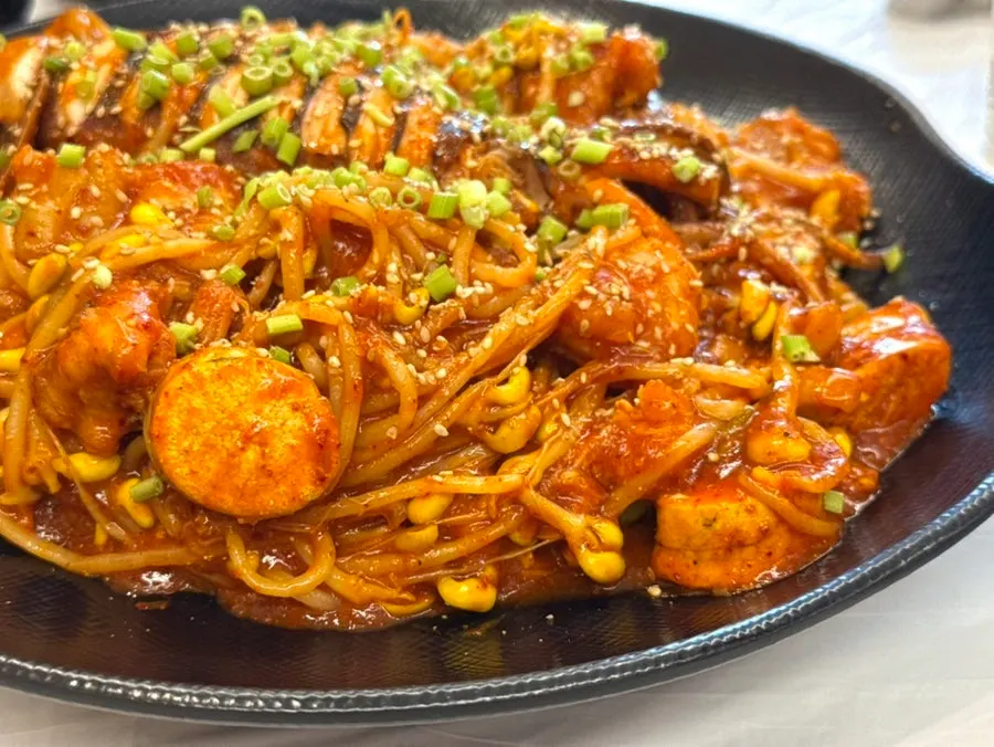 양념 가득한 통순살 아구찜