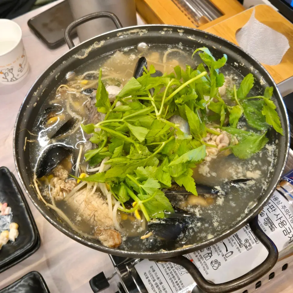 The free dongtae tang pot that came out first