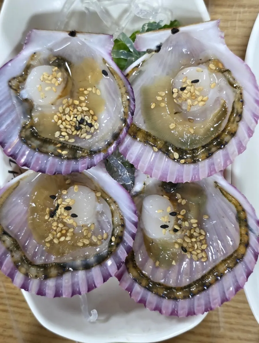 간장새우장과 피조개 접시
