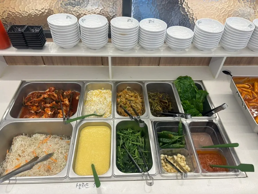 Full view of the self-serve corner with wrap vegetables