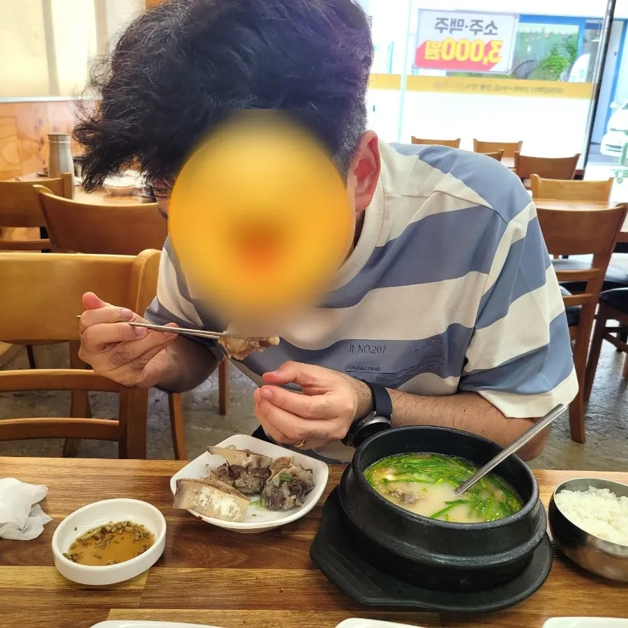 발라 놓은 꼬리 살코기