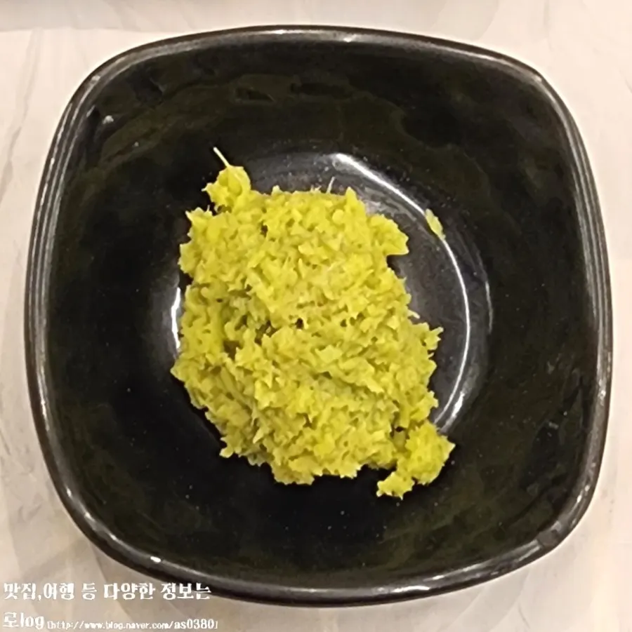 해초샐러드와 기본찬 한 상