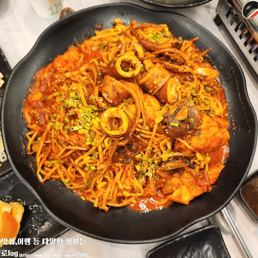 통오징어가 올라간 차돌쌈아구찜 대 사이즈