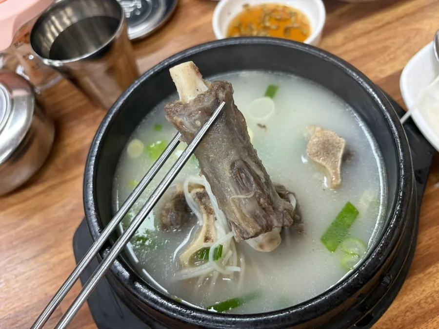 Tail meat easily pulled off the bone