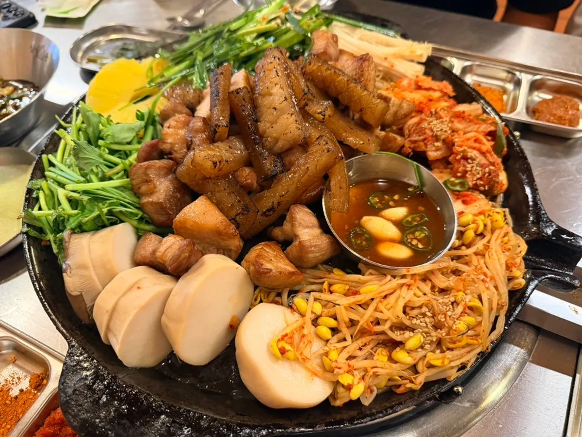 Main photo of Simdon Mokpo Pyeonghwagwangjang Branch