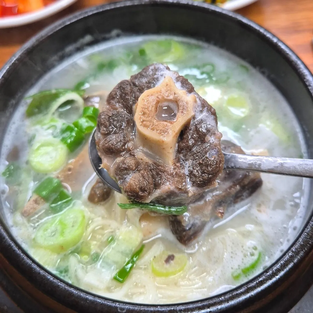 목포 평화광장 무진장식육꼬리곰탕 꼬리곰탕 대표 사진