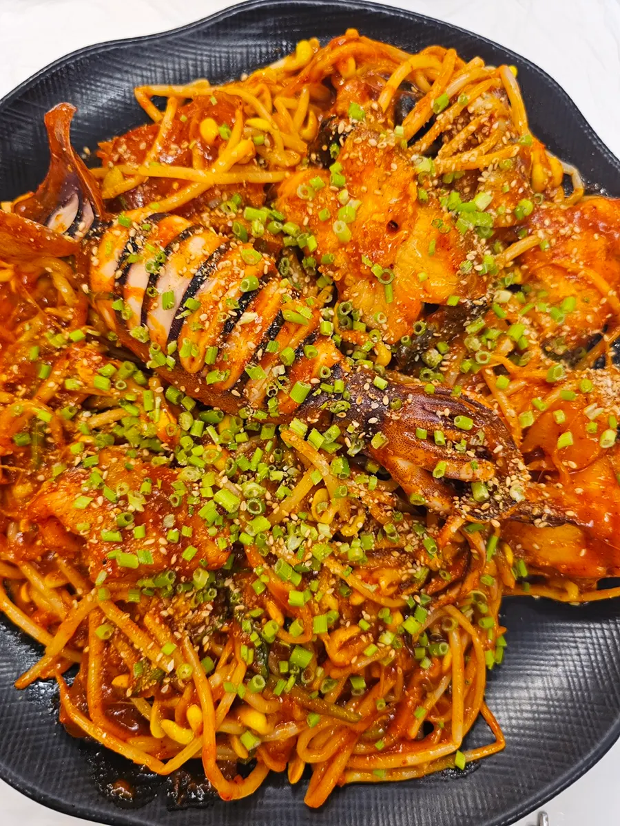 시원하고 칼칼한 지리탕 국물
