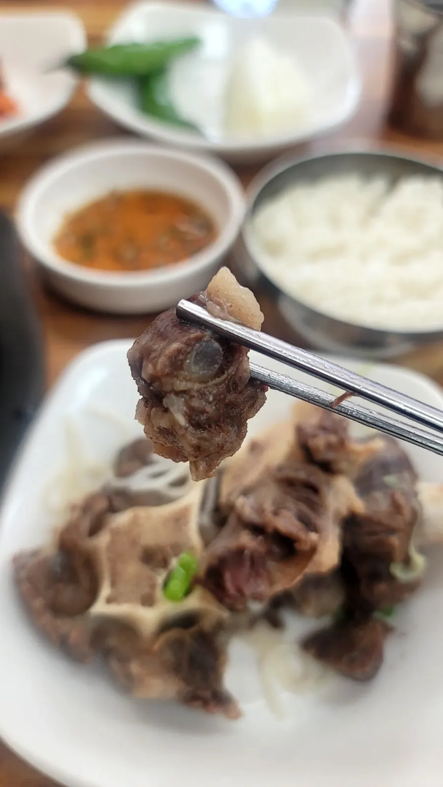 Tenderly simmered tail meat
