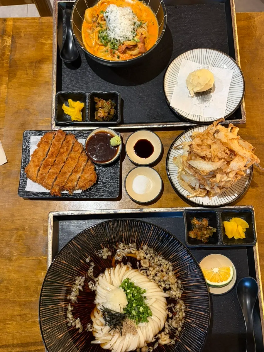 Ordered udon and fried dishes