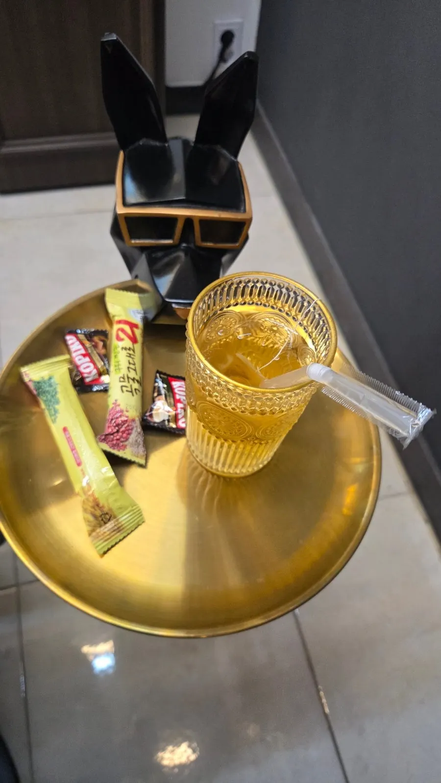 Drinks and nibbles prepared during the service wait