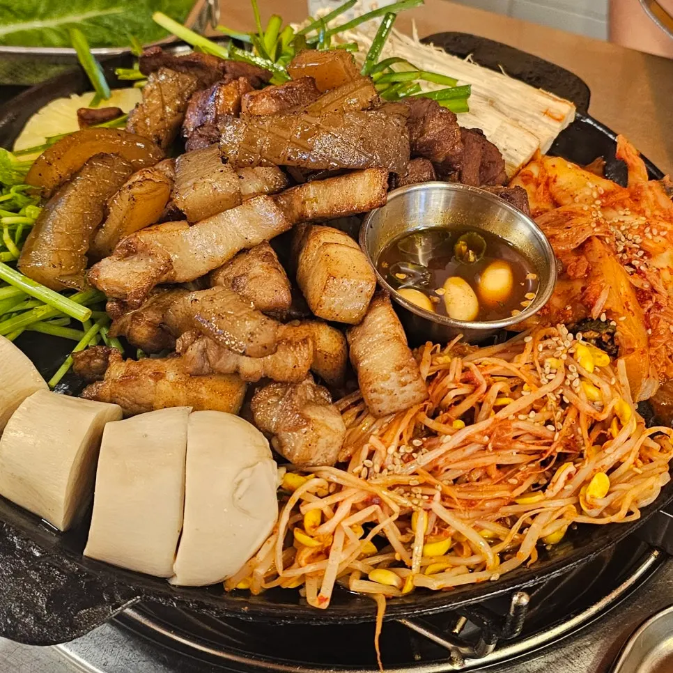 Platter with pork belly, jowl, and skin