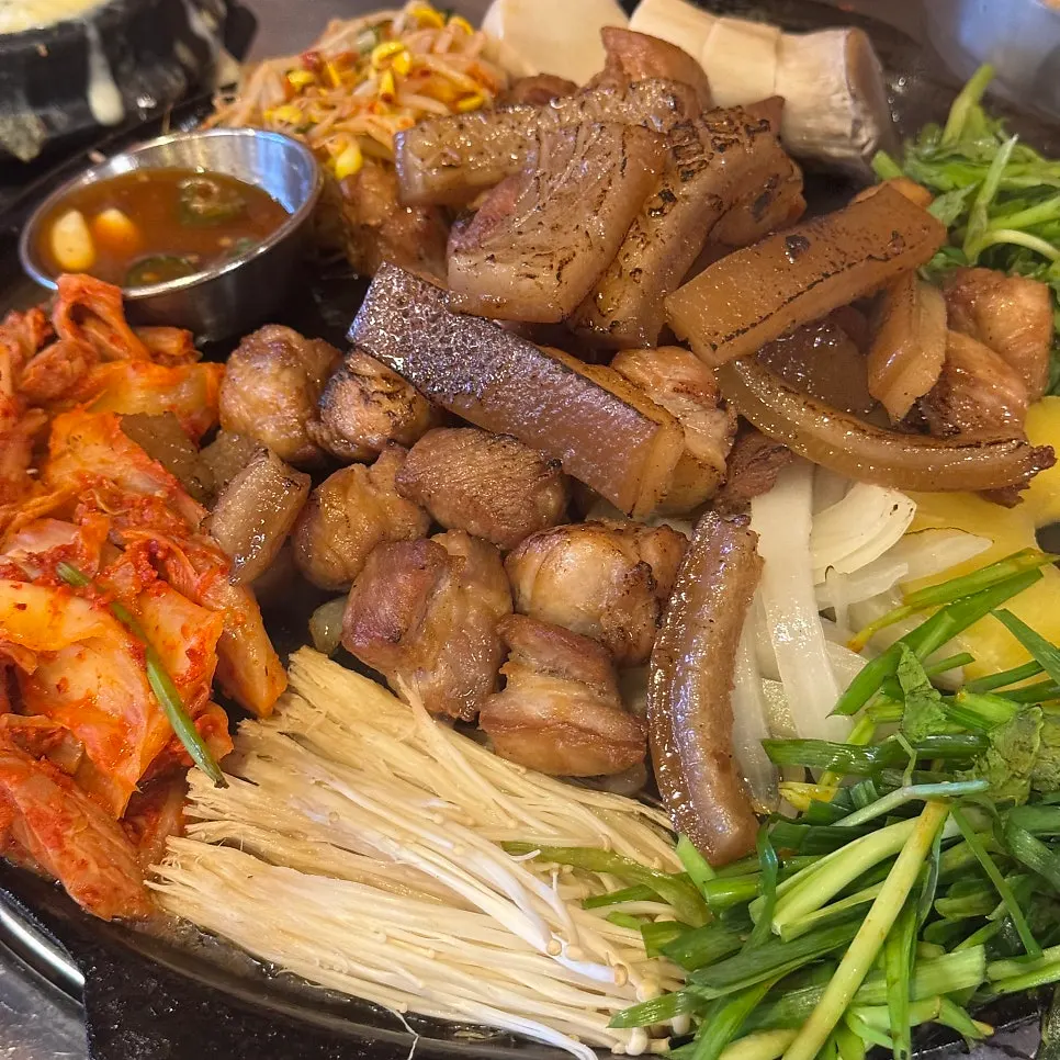 입가심으로 시킨 사골물밀면