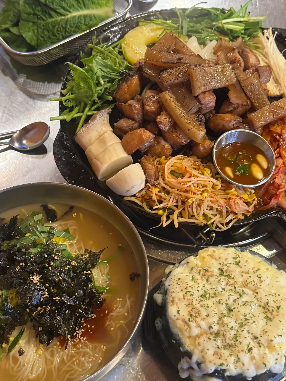 심돈 목포평화광장점 매장 전경