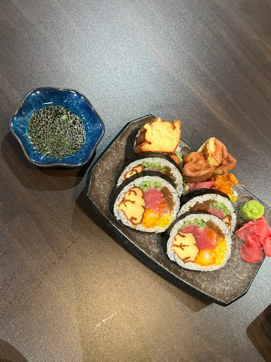 재료가 두툼한 후토마끼 반줄